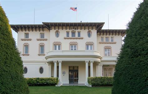 u s consulate general hotels